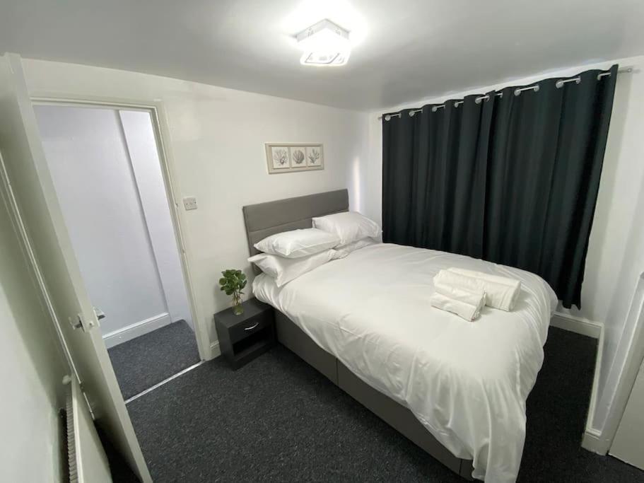 2 Bedroom Flat In ロンドン エクステリア 写真
