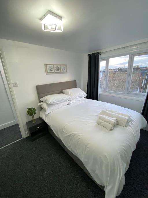 2 Bedroom Flat In ロンドン エクステリア 写真