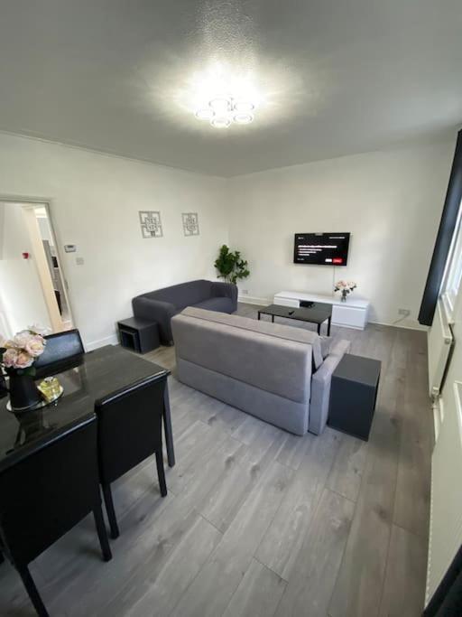 2 Bedroom Flat In ロンドン エクステリア 写真