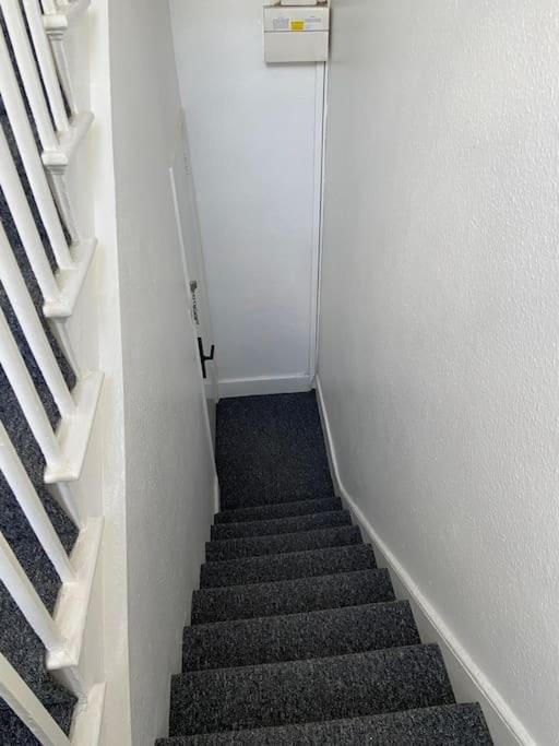 2 Bedroom Flat In ロンドン エクステリア 写真