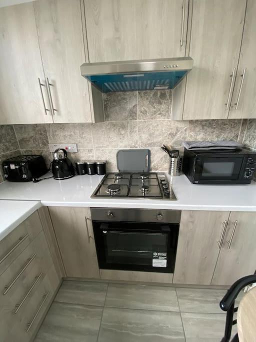 2 Bedroom Flat In ロンドン エクステリア 写真